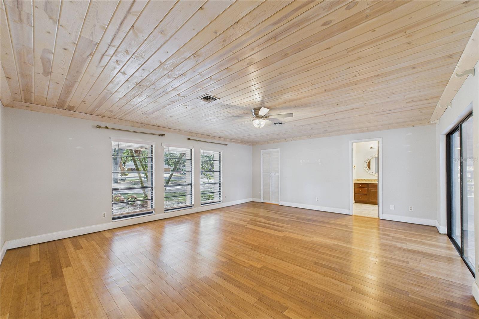 MAJESTIC OAKS - Residential