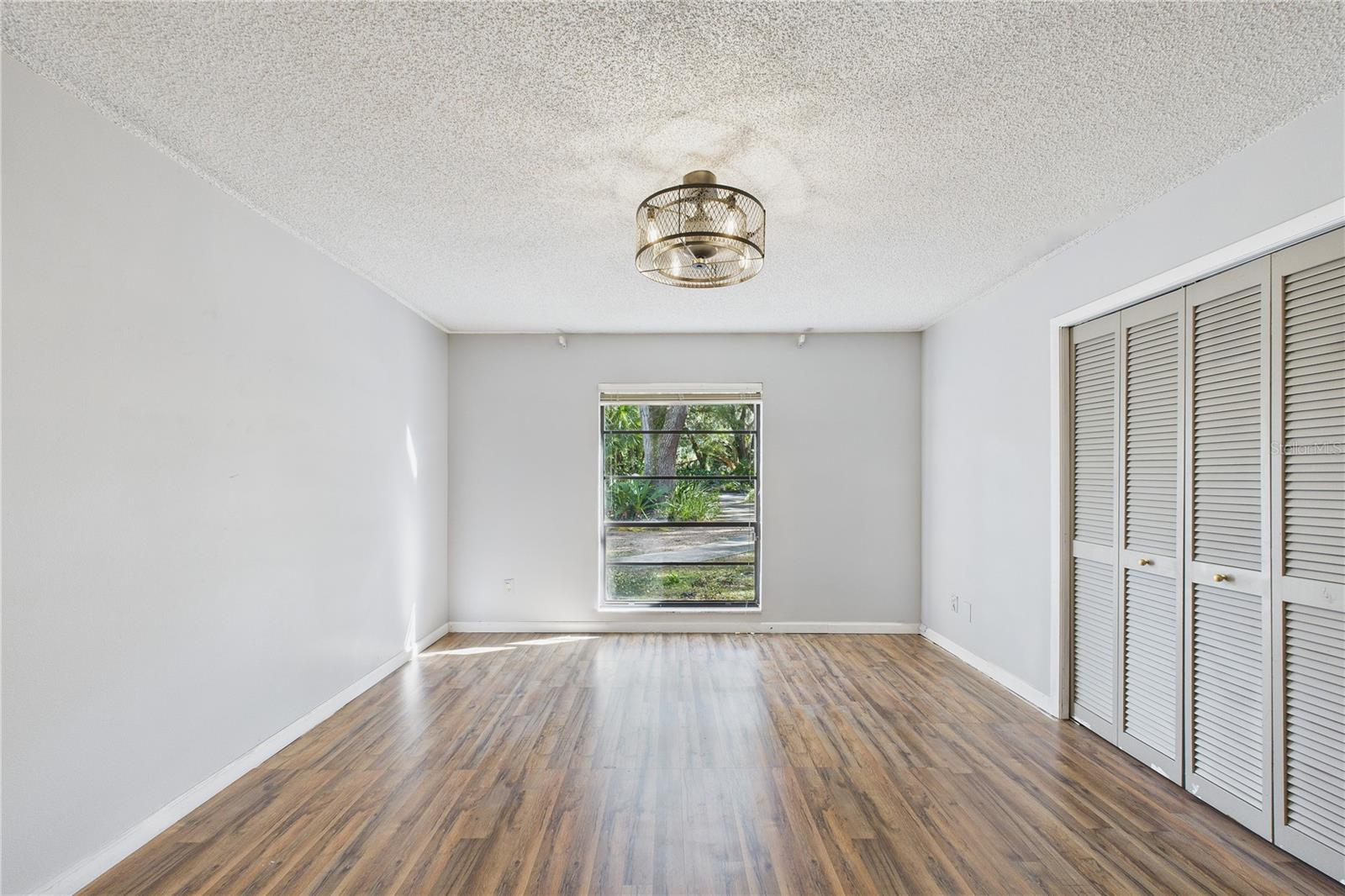 MAJESTIC OAKS - Residential