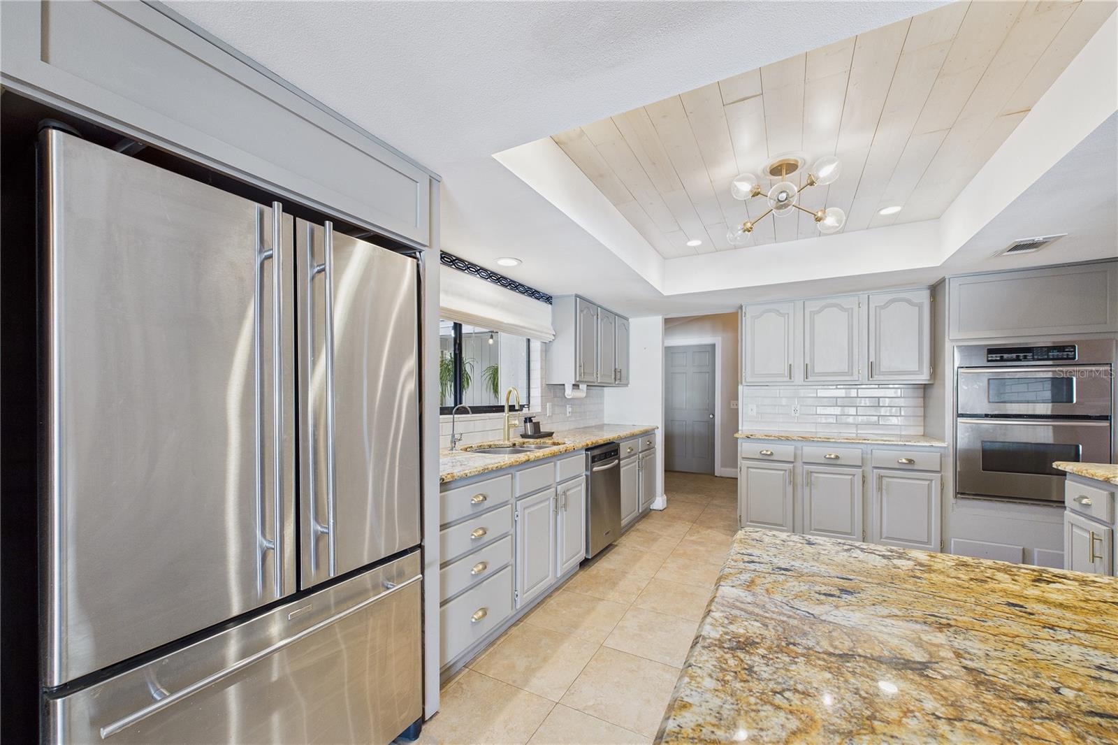 MAJESTIC OAKS - Residential