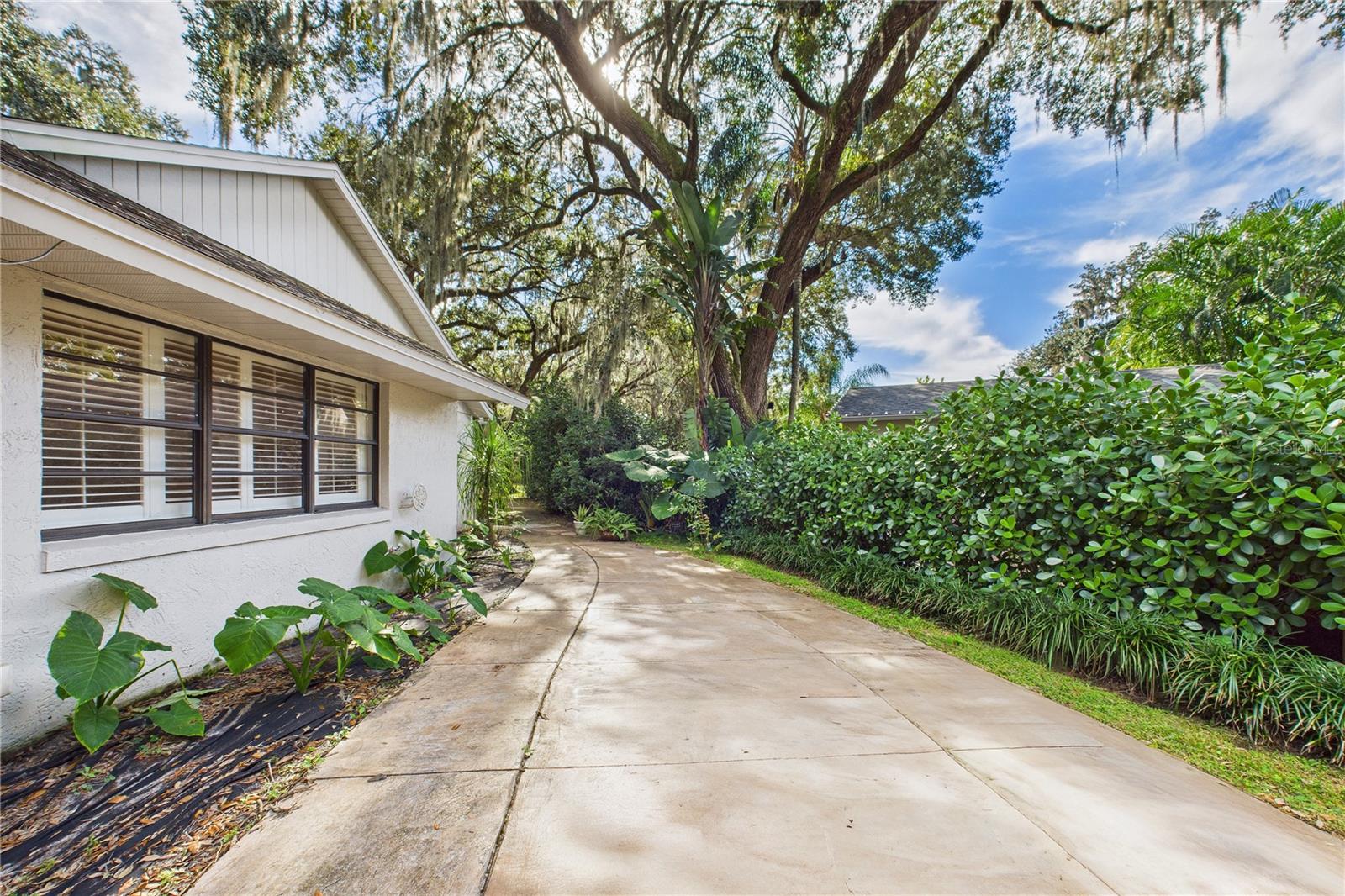 MAJESTIC OAKS - Residential