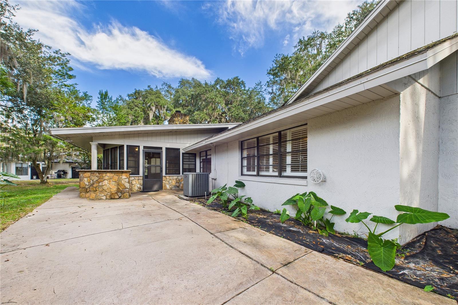 MAJESTIC OAKS - Residential