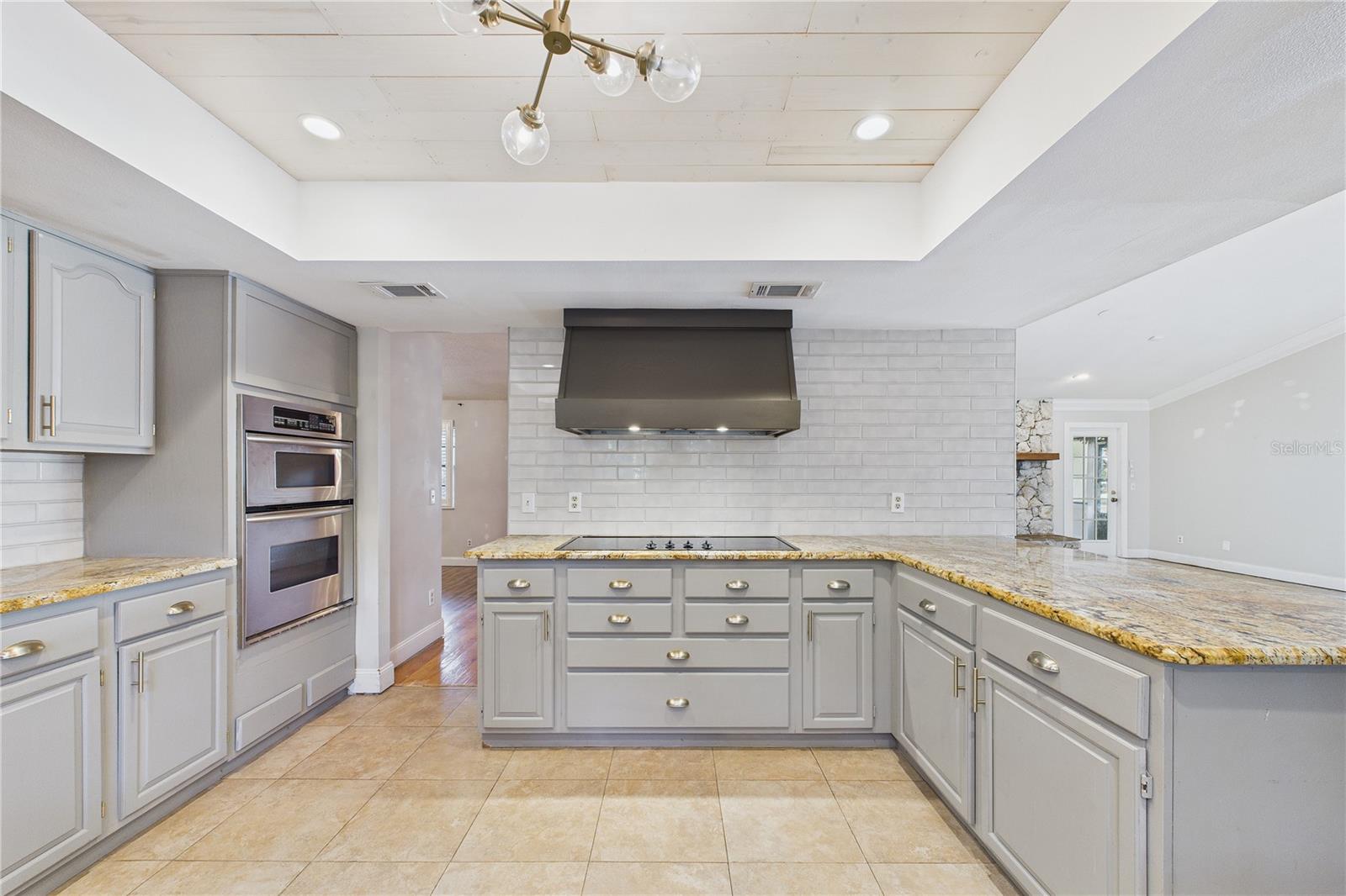 MAJESTIC OAKS - Residential