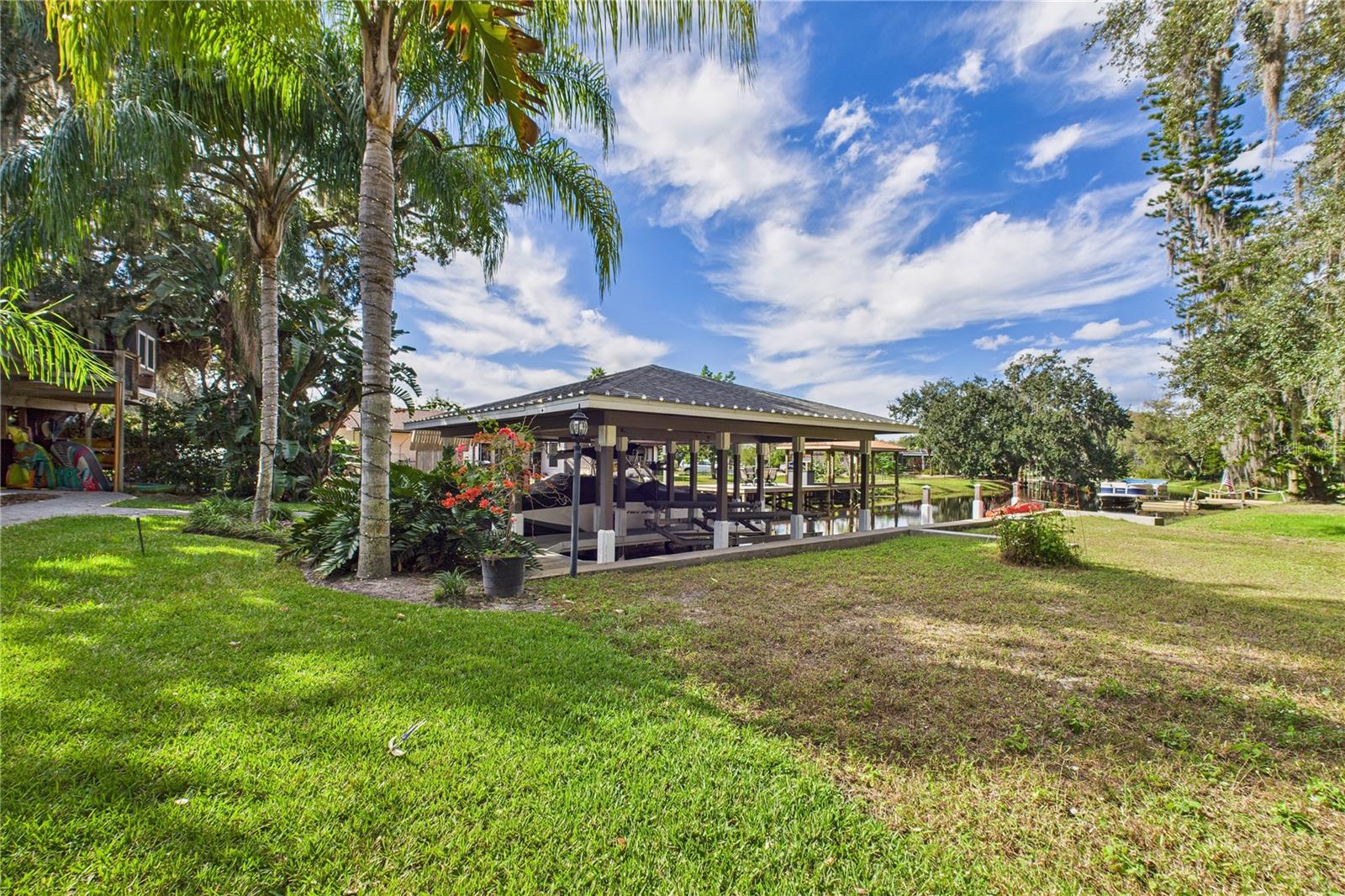 MAJESTIC OAKS - Residential