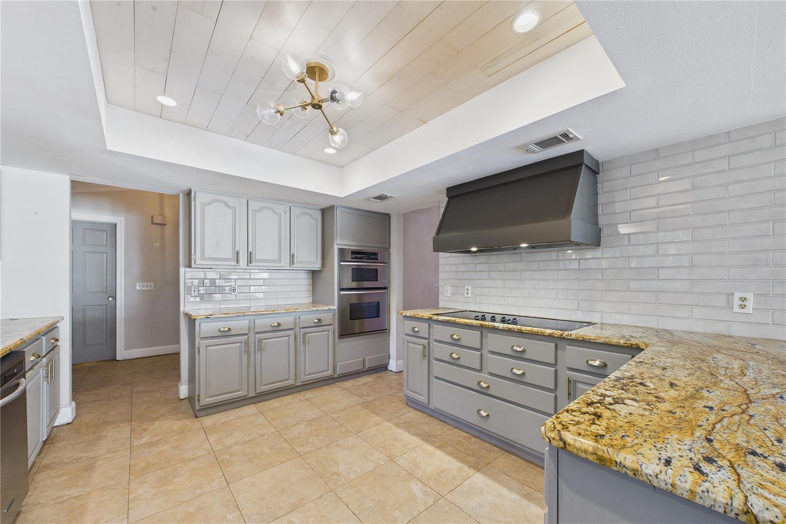 MAJESTIC OAKS - Residential