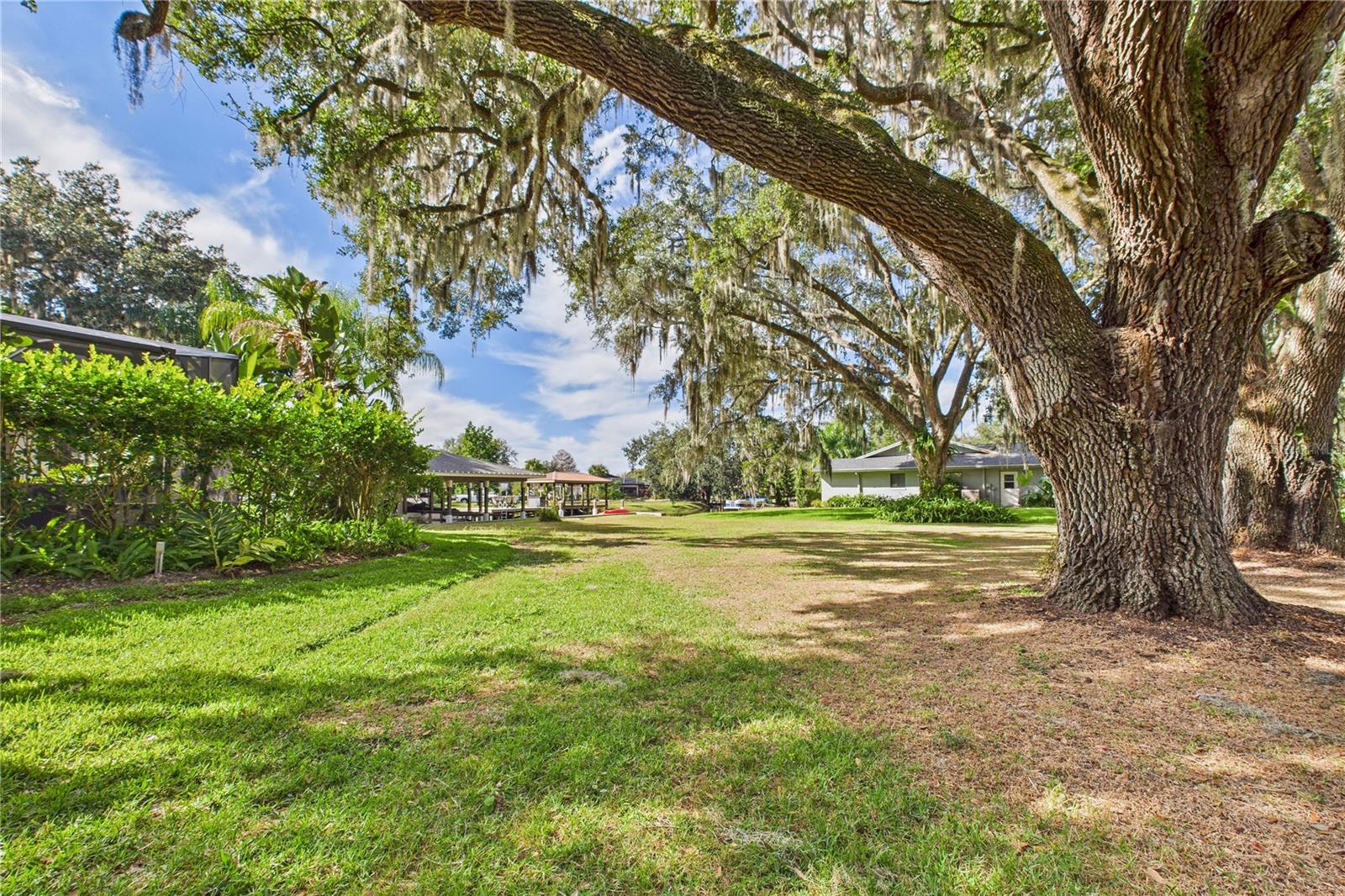 MAJESTIC OAKS - Residential