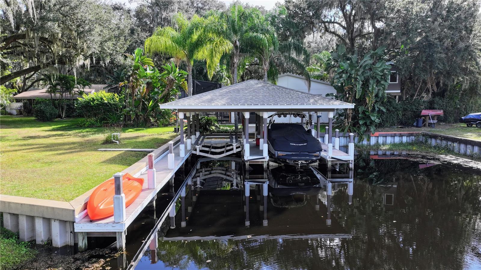 MAJESTIC OAKS - Residential