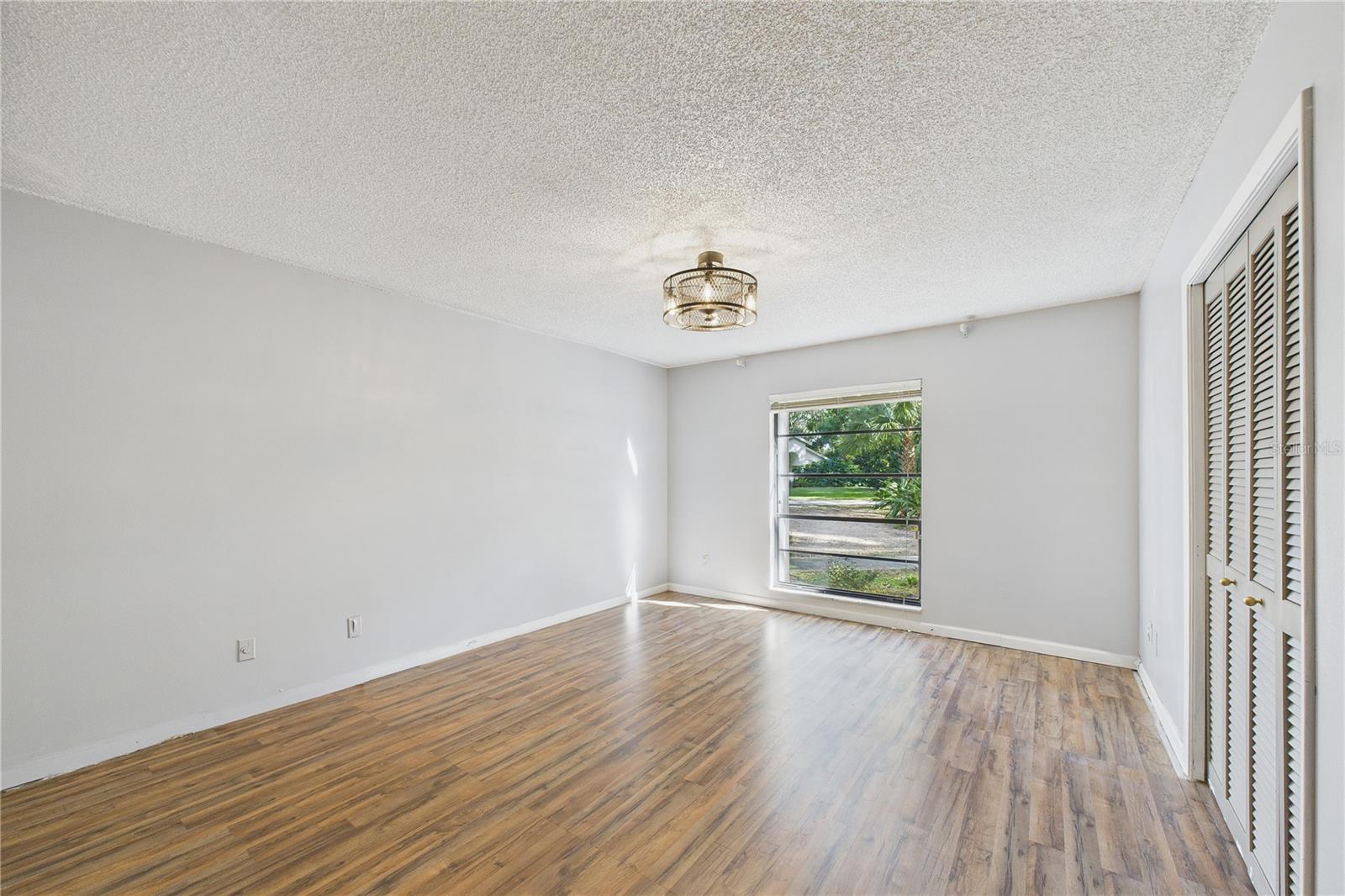 MAJESTIC OAKS - Residential