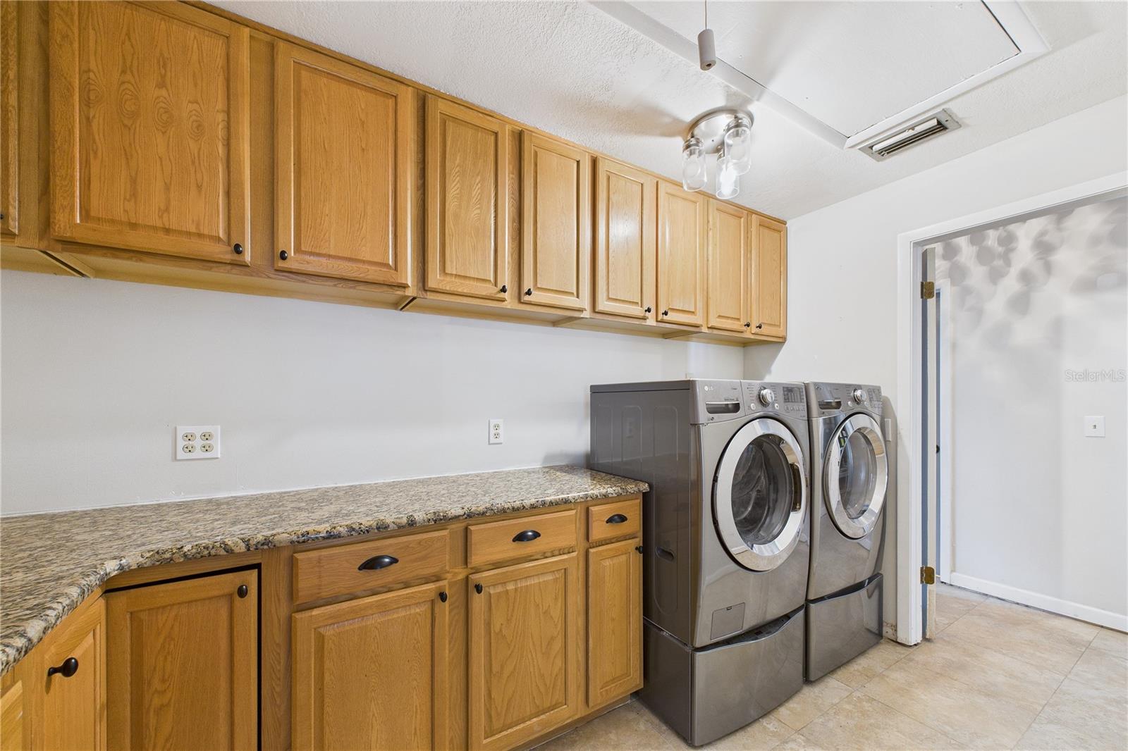 MAJESTIC OAKS - Residential