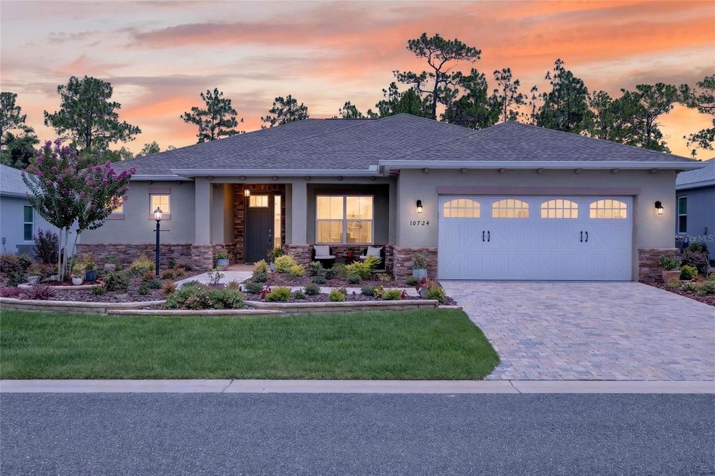 Photo of 10724 SW 101st Loop, Ocala, FL 34481 (MLS # OM728189)