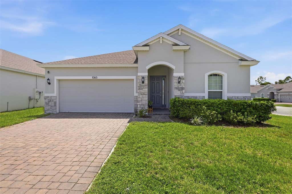 Photo of 1065 Chelan Falls Drive, Deland, FL 32724 (MLS # O6435423)