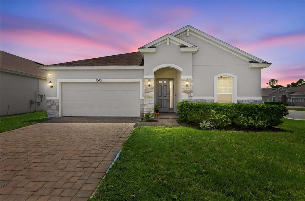 Photo of 1065 Chelan Falls Drive, Deland, FL 32724 (MLS # O6435423)