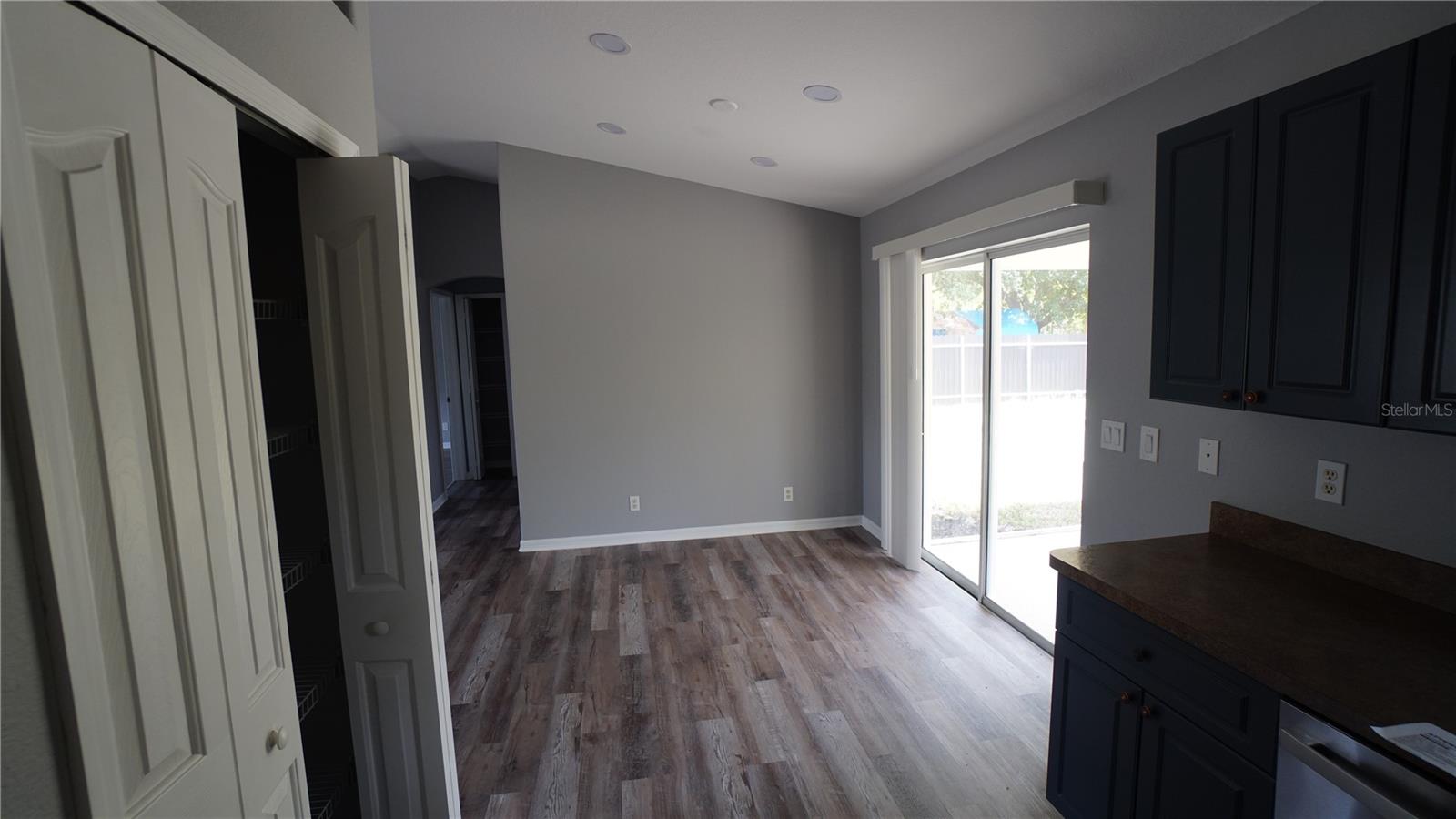 2405 MISTLETO LANE