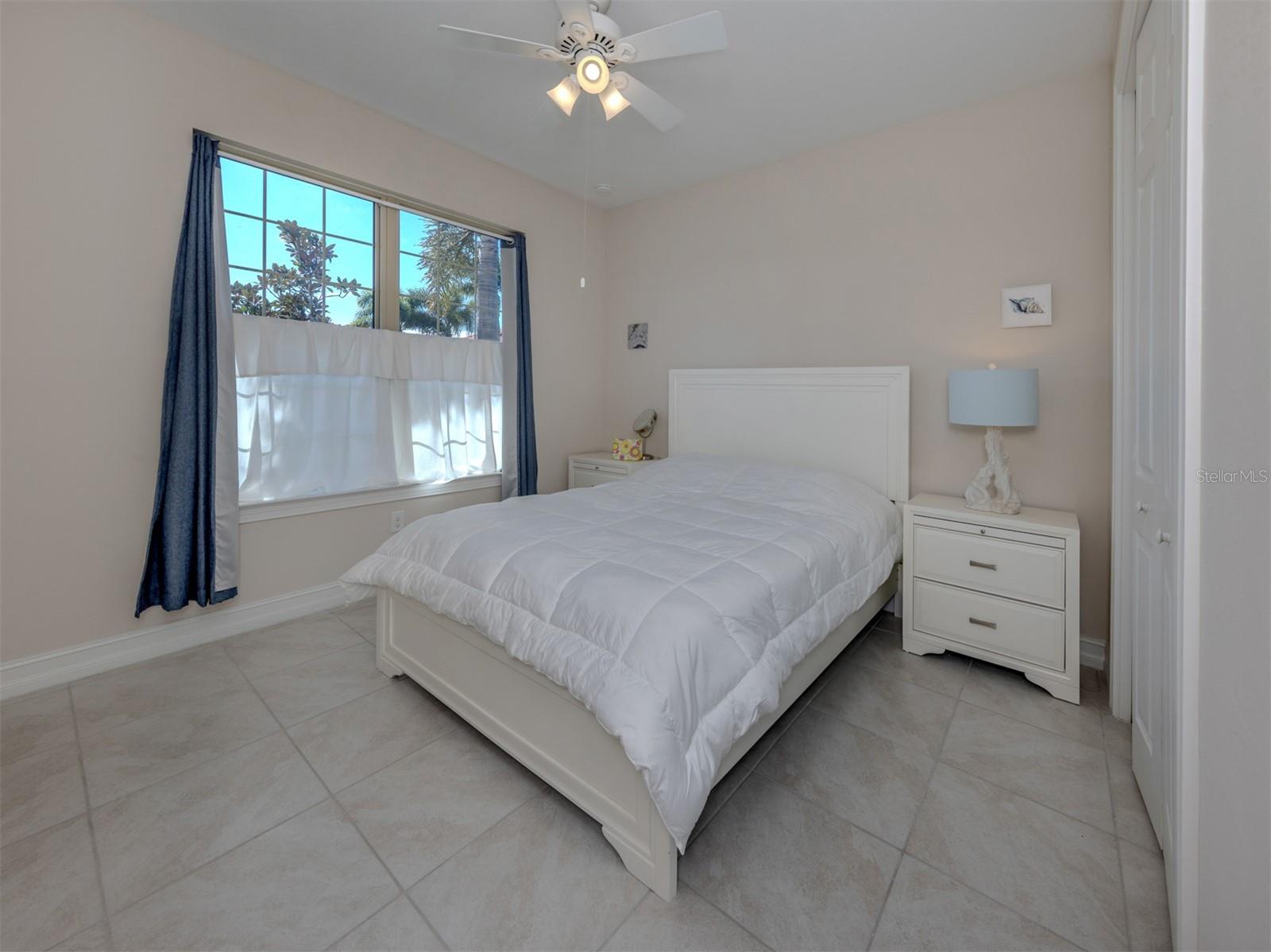 TOSCANA ISLES UN 1 - Residential