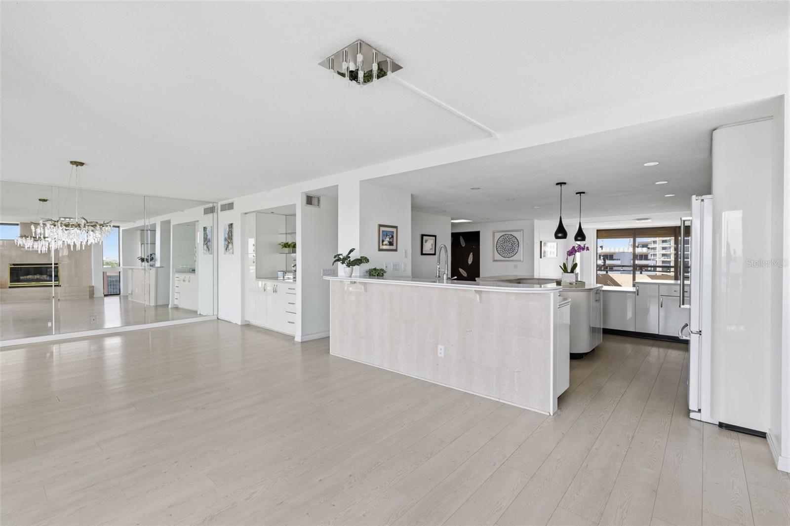 5700 MARINER CONDO - Residential