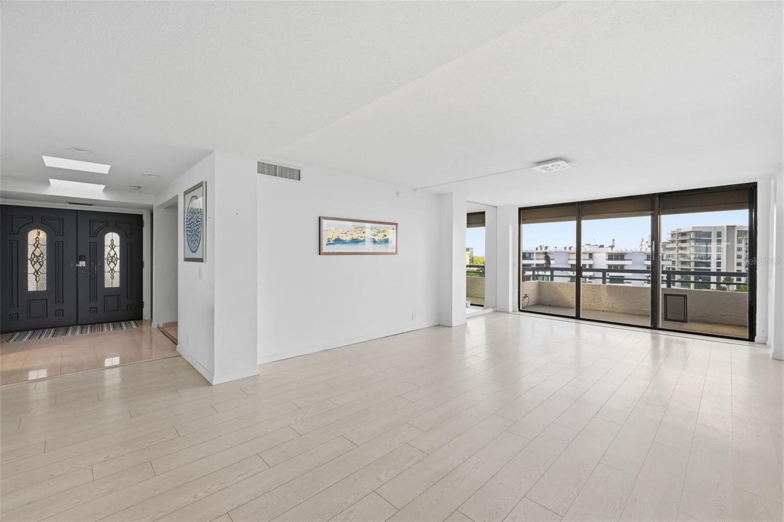 5700 MARINER CONDO - Residential