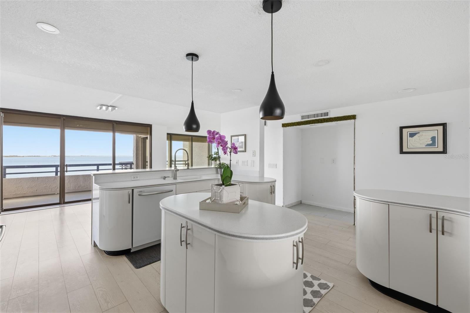 5700 MARINER CONDO - Residential