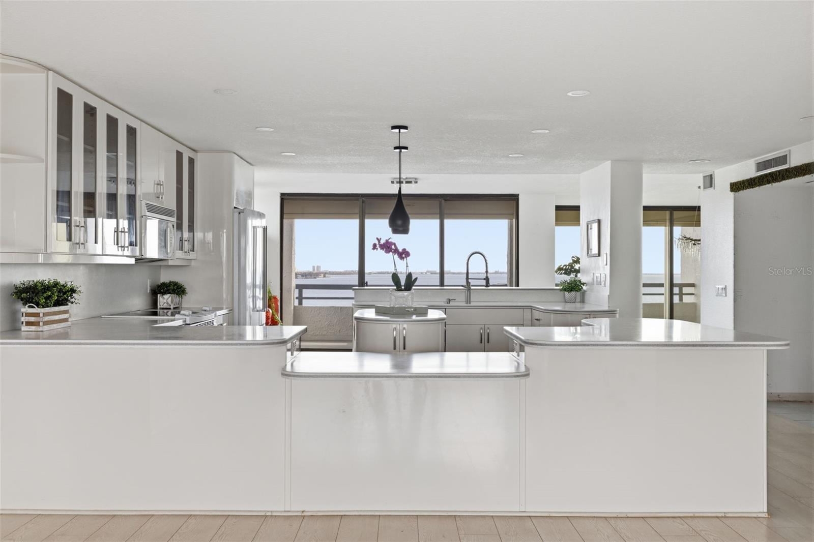 5700 MARINER CONDO - Residential