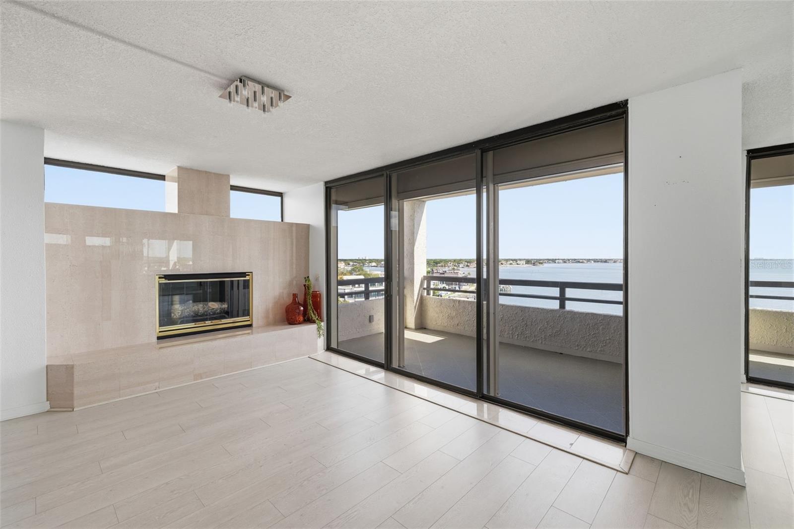 5700 MARINER CONDO - Residential