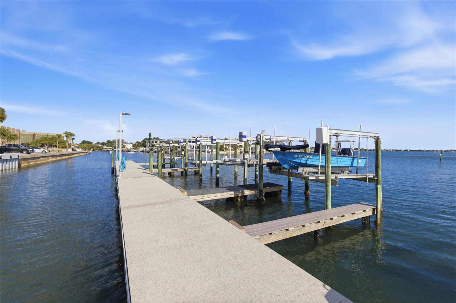 5700 MARINER CONDO - Residential