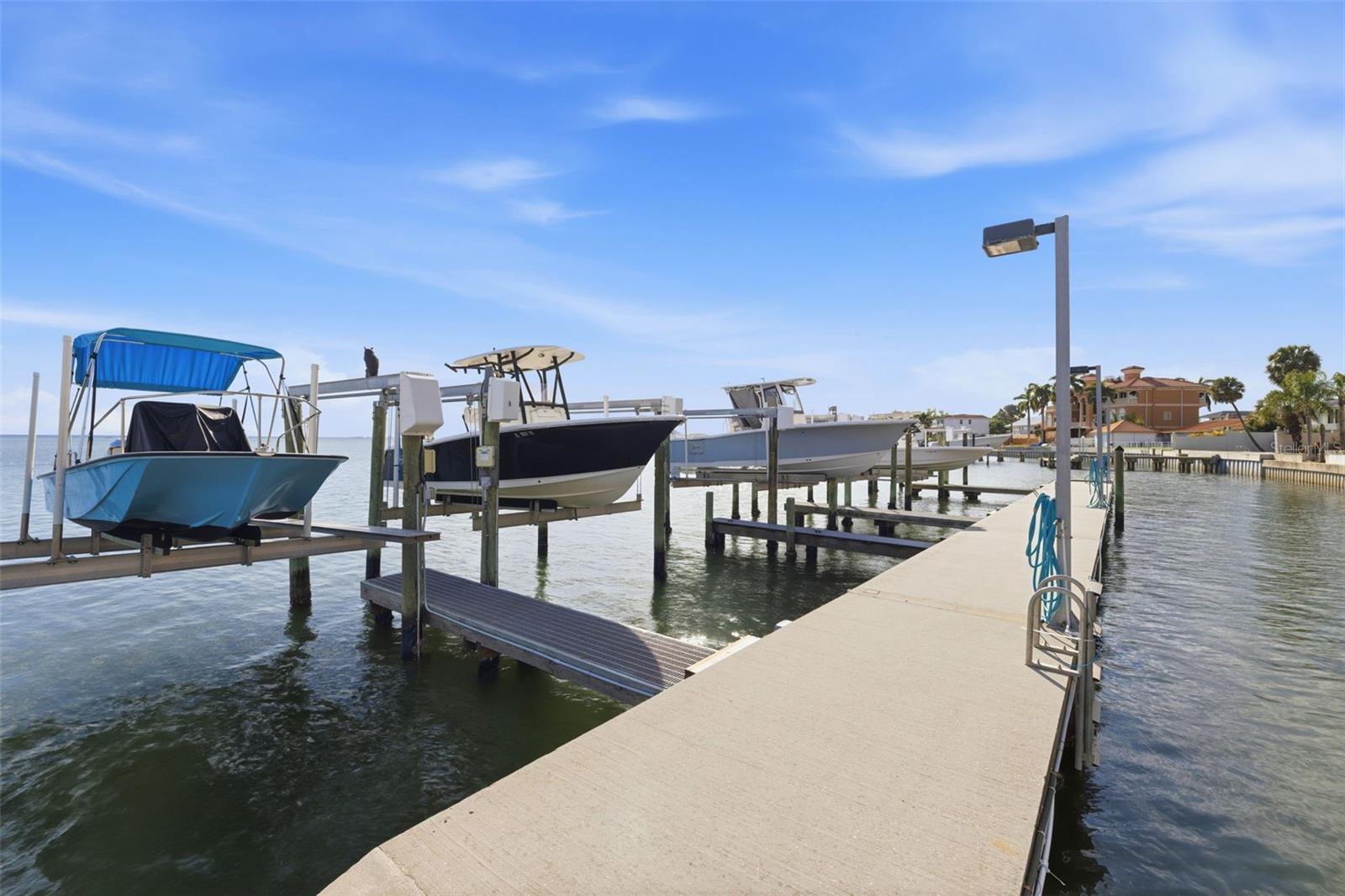 5700 MARINER CONDO - Residential