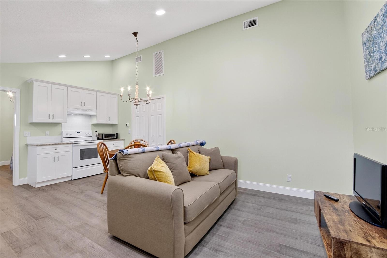 RUSTIC OAKS PLANTATION - Residential