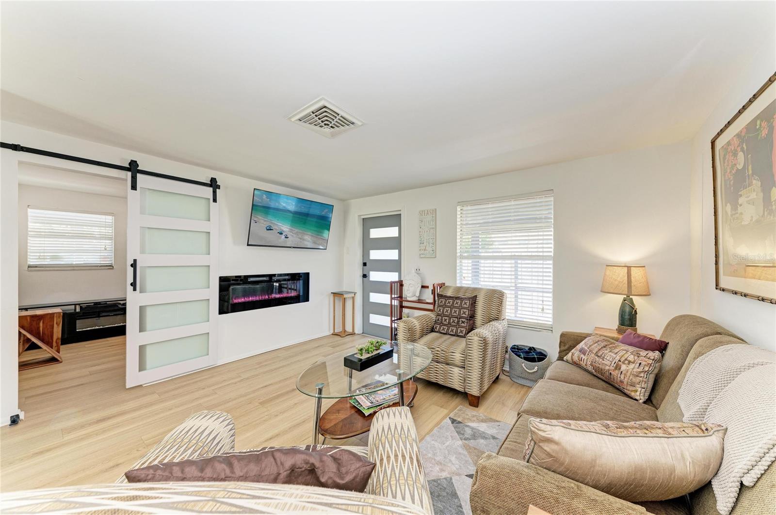 WEST BEARDED OAKS - Residential