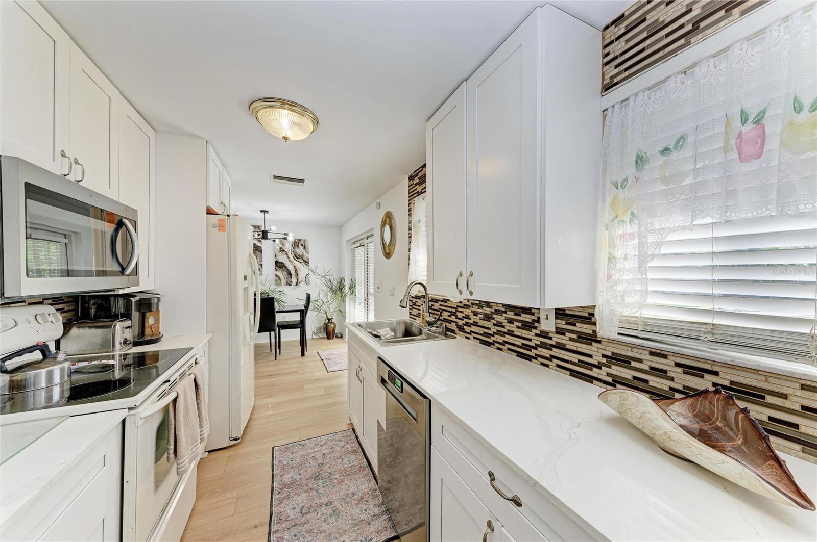 WEST BEARDED OAKS - Residential