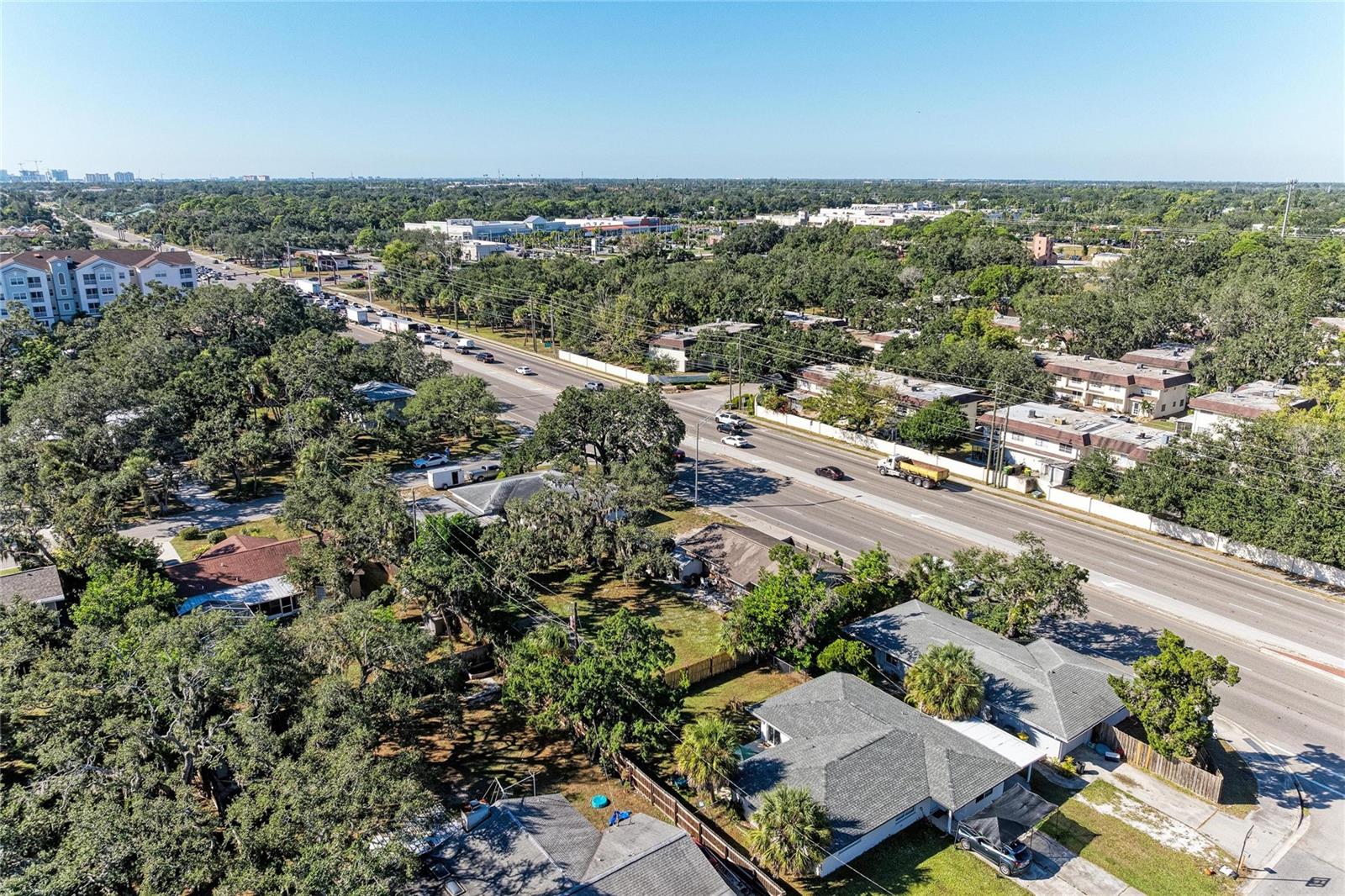 WEST BEARDED OAKS - Residential