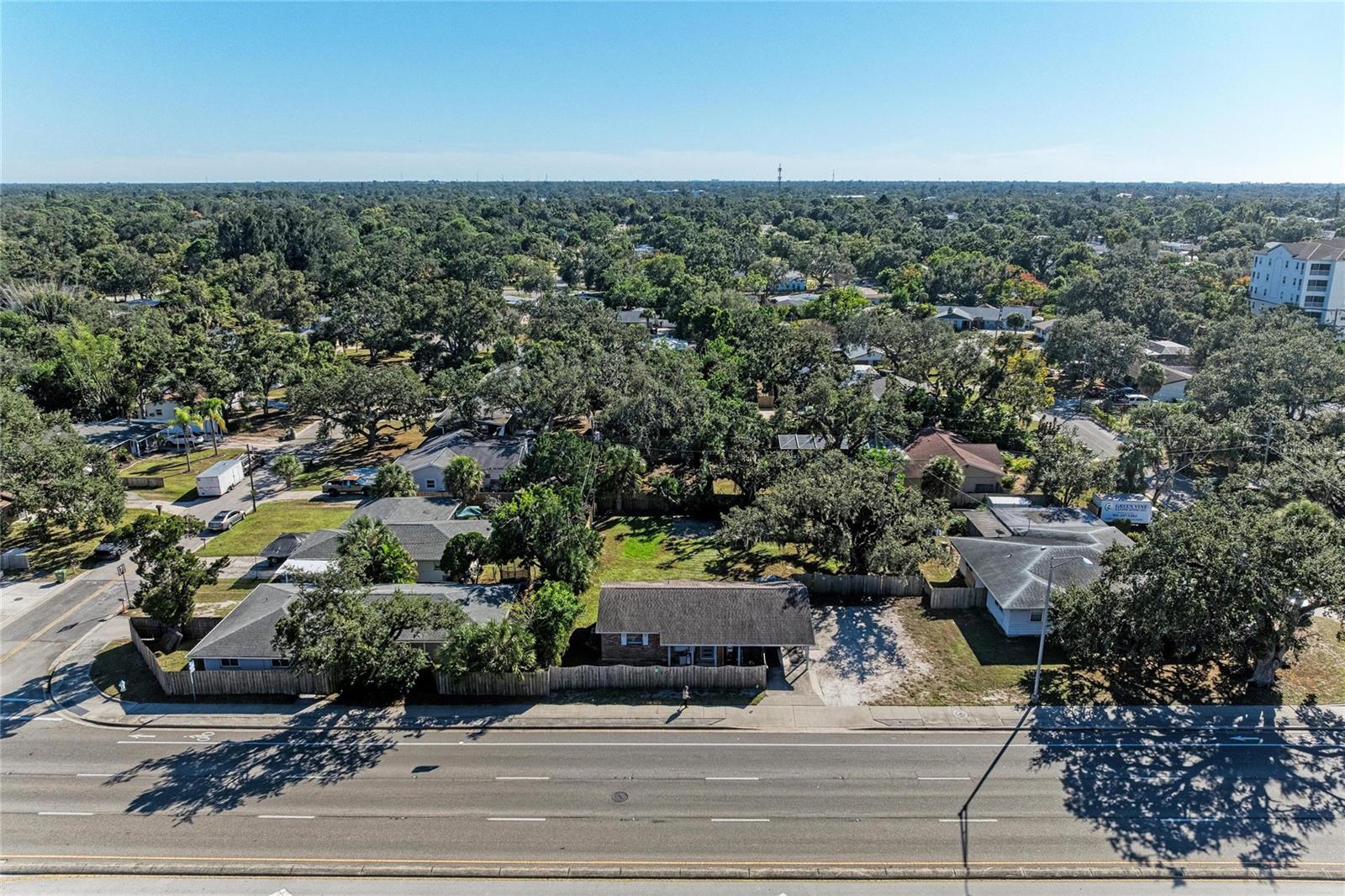 WEST BEARDED OAKS - Residential