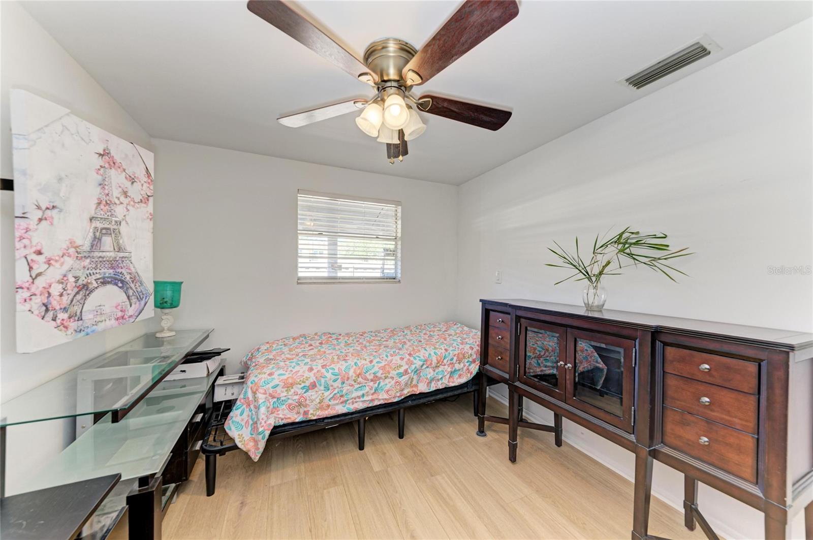 WEST BEARDED OAKS - Residential