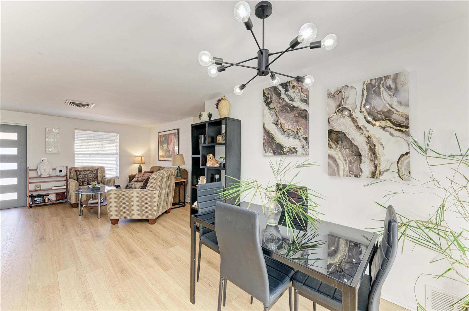 WEST BEARDED OAKS - Residential