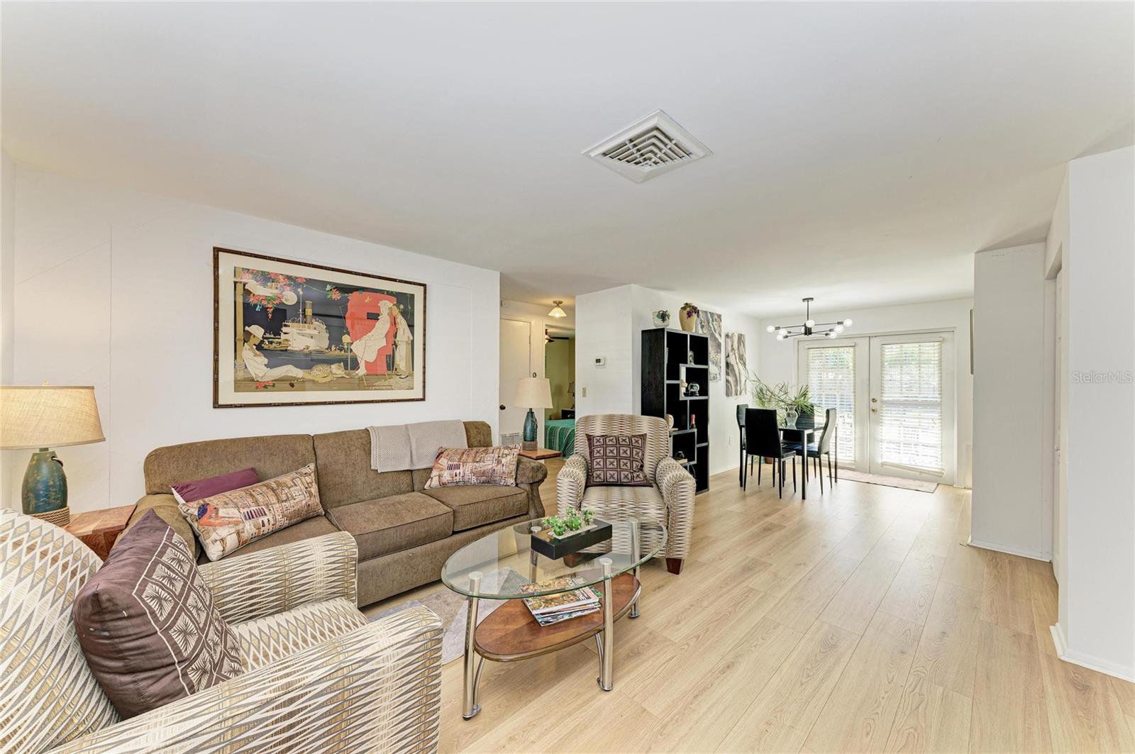 WEST BEARDED OAKS - Residential