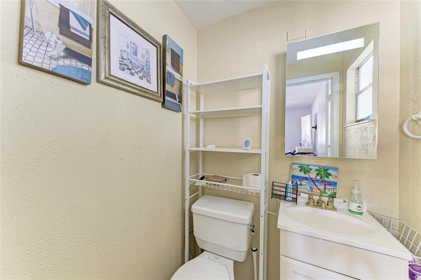 WEST BEARDED OAKS - Residential