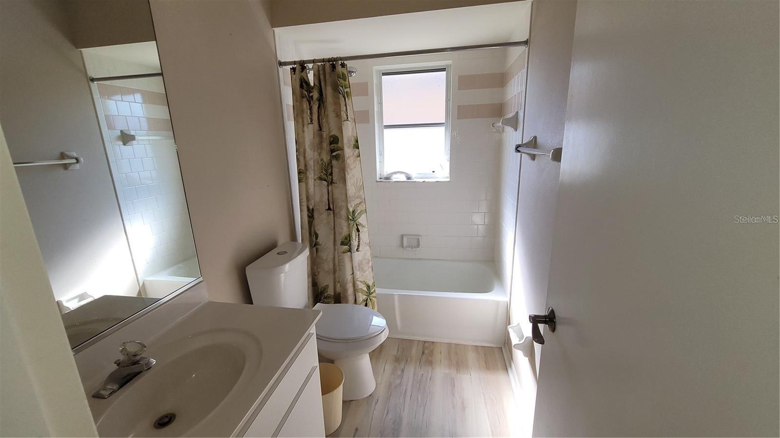 GULF VIEW ESTATES - Residential Lease