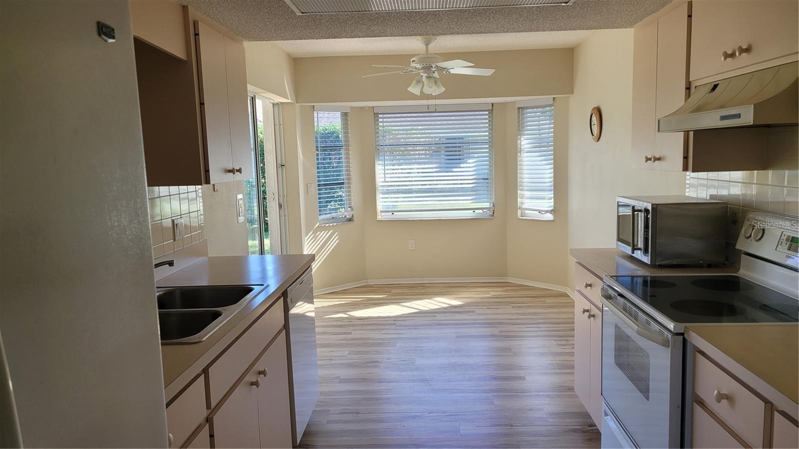 GULF VIEW ESTATES - Residential Lease