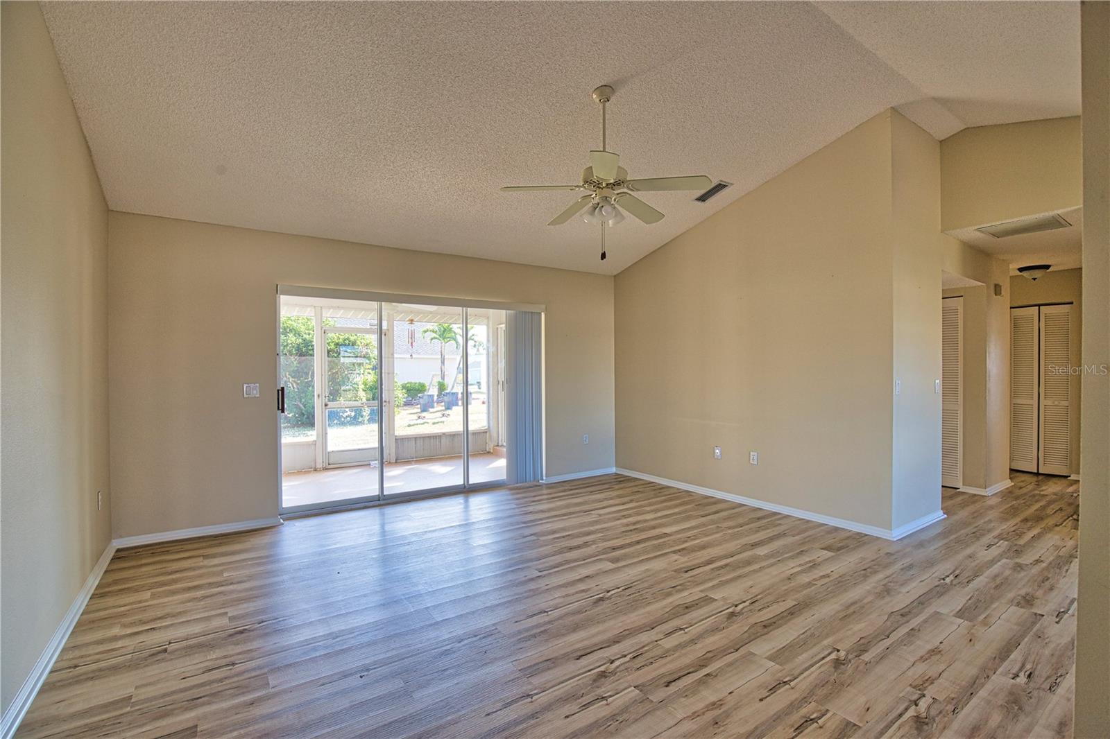 GULF VIEW ESTATES - Residential Lease