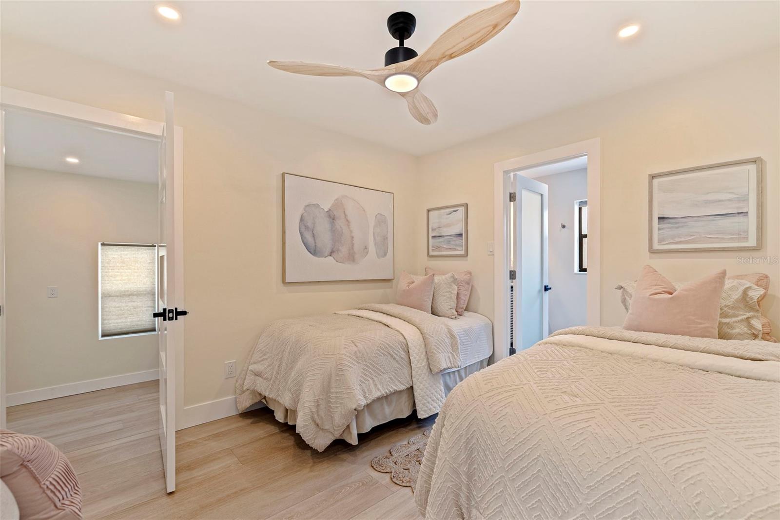 HARBOR SHORES SUB - Residential