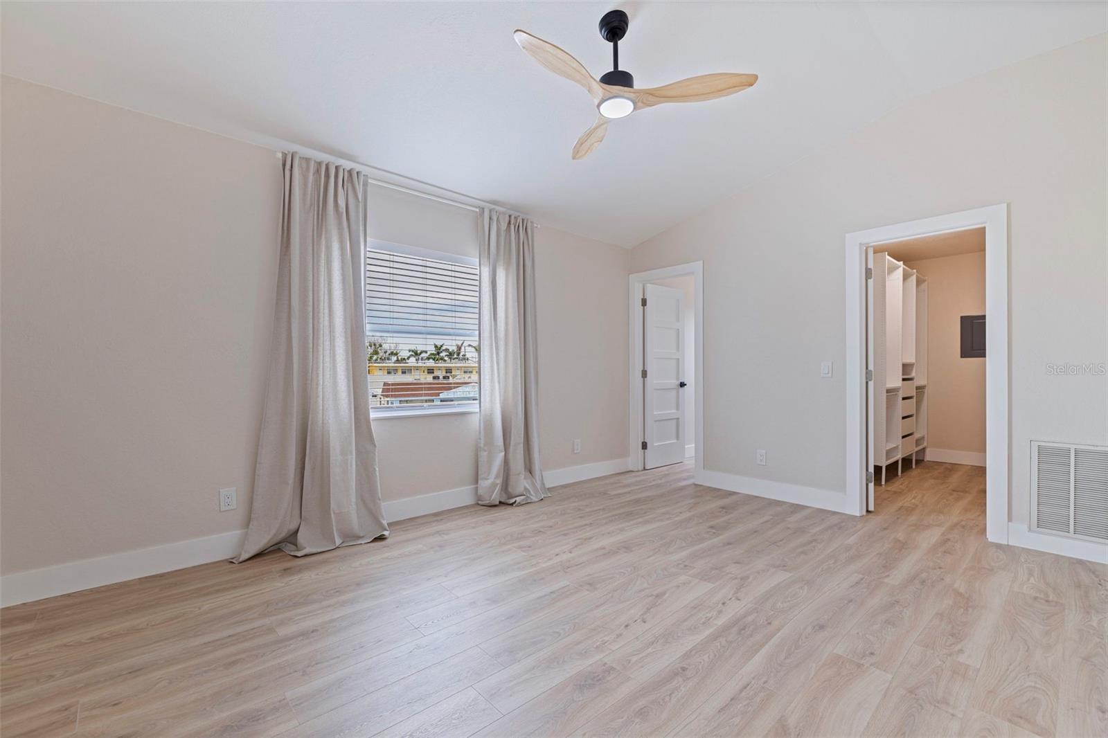 HARBOR SHORES SUB - Residential