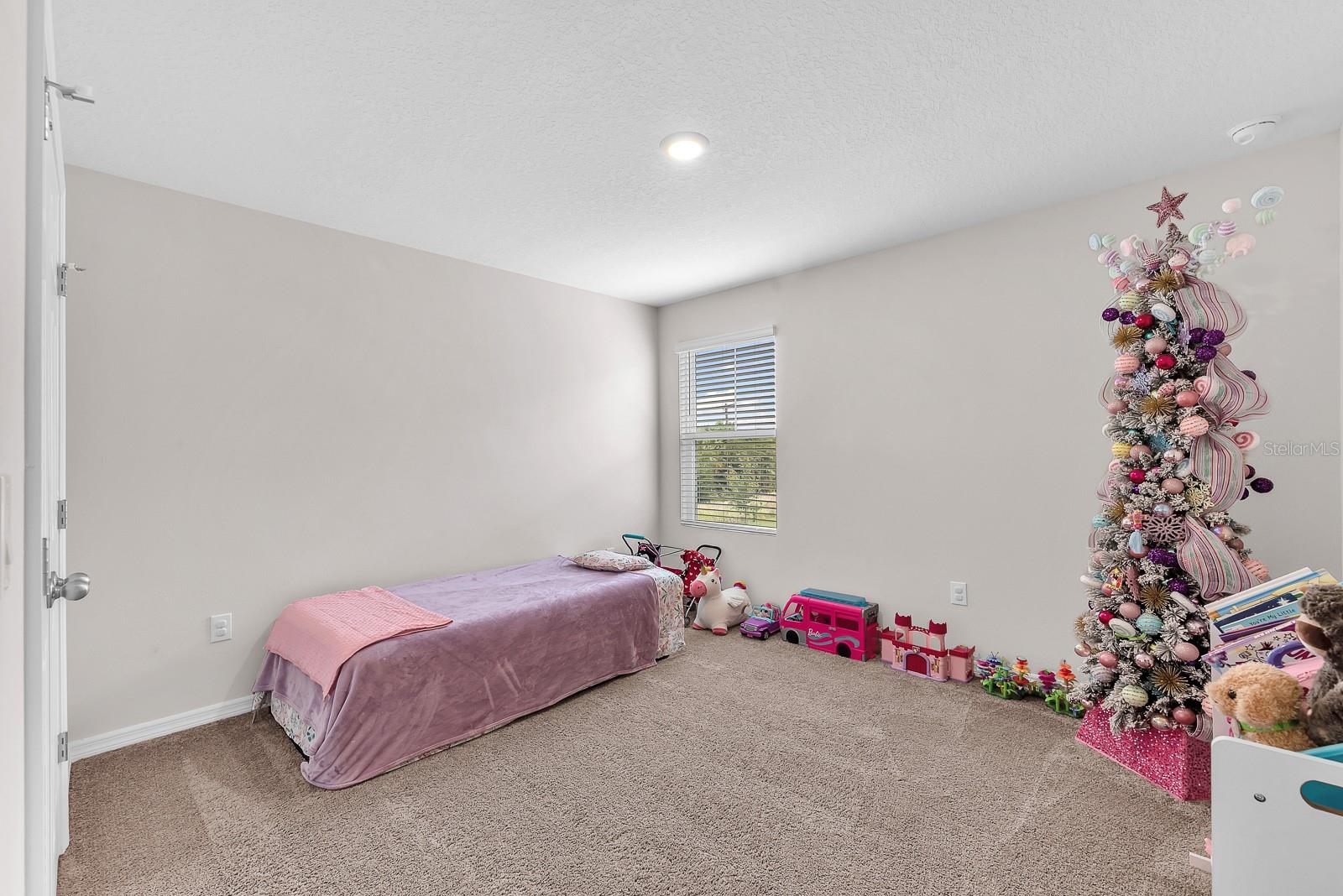 HINTON HAWKSTONE - Residential