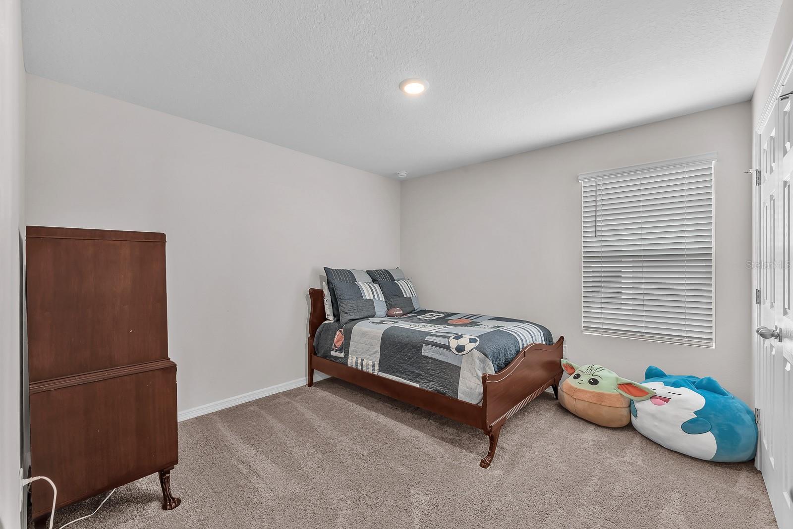 HINTON HAWKSTONE - Residential