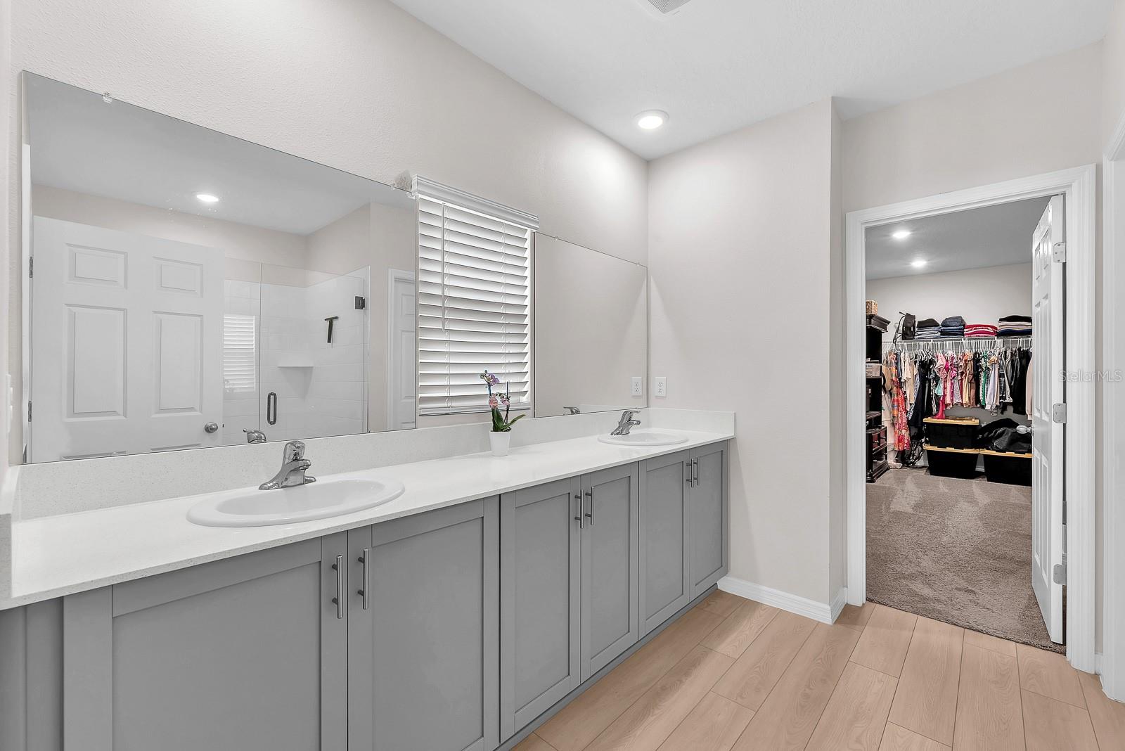 HINTON HAWKSTONE - Residential