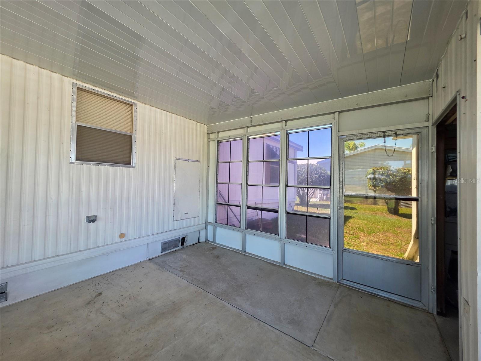 TAVARES LAKE FRANCES ESTATES - Residential