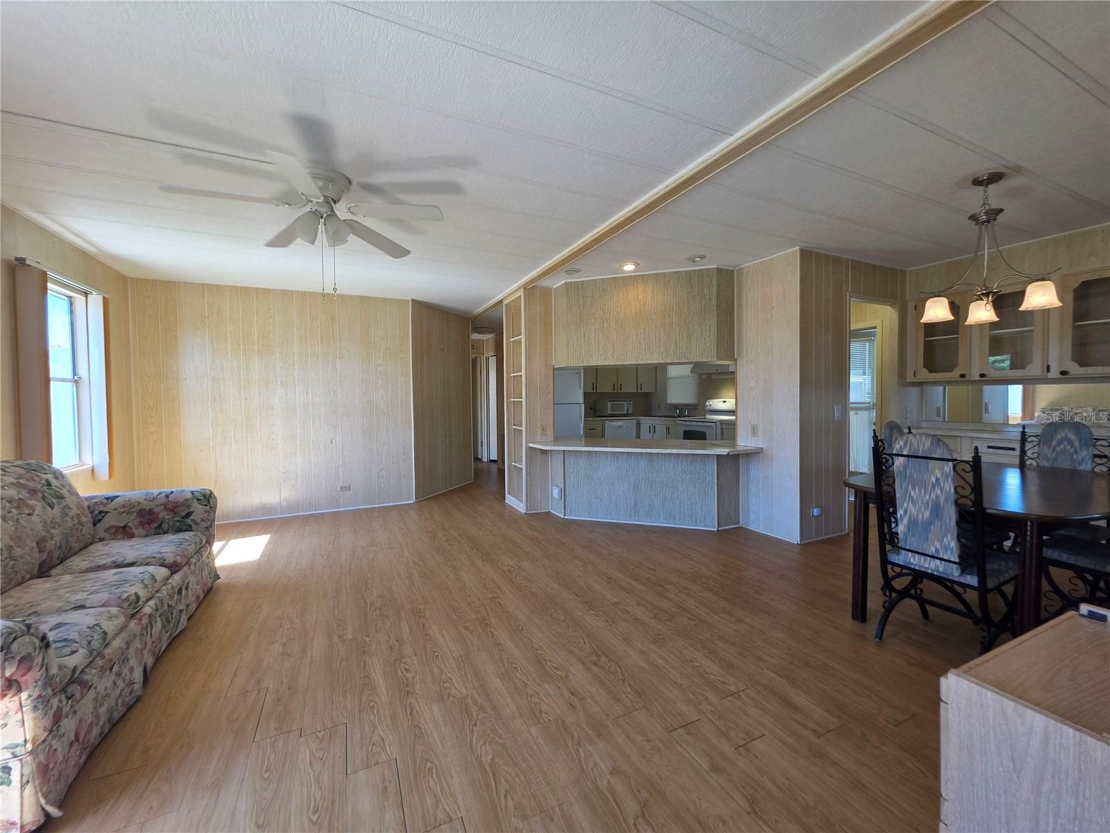 TAVARES LAKE FRANCES ESTATES - Residential