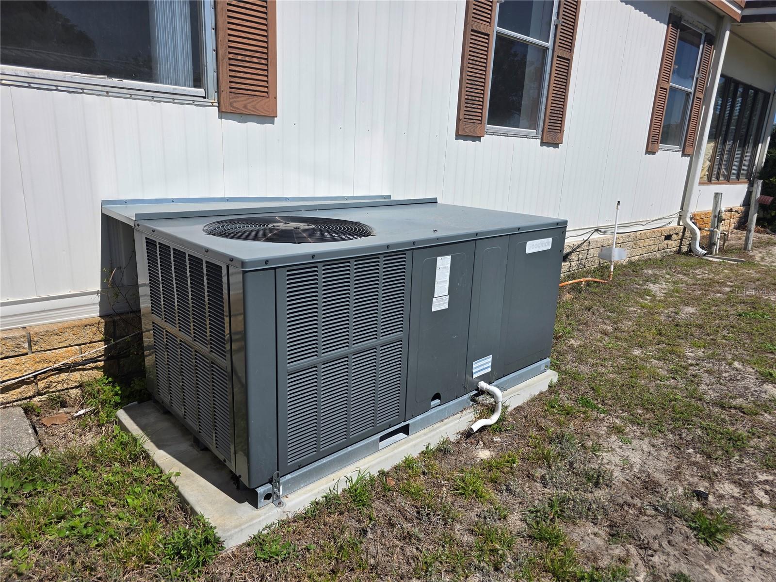 TAVARES LAKE FRANCES ESTATES - Residential