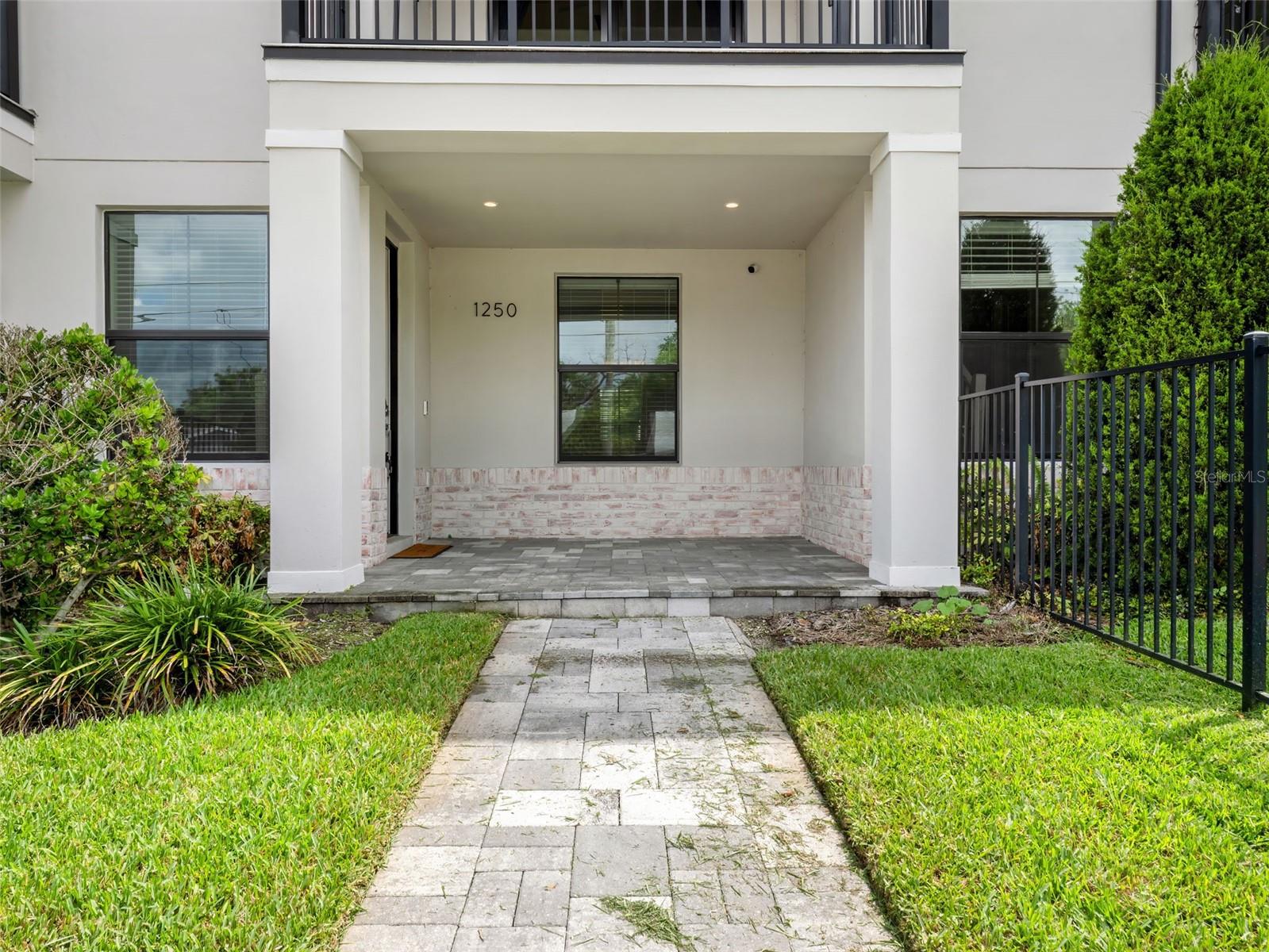 1250 FORMOSA AVENUE