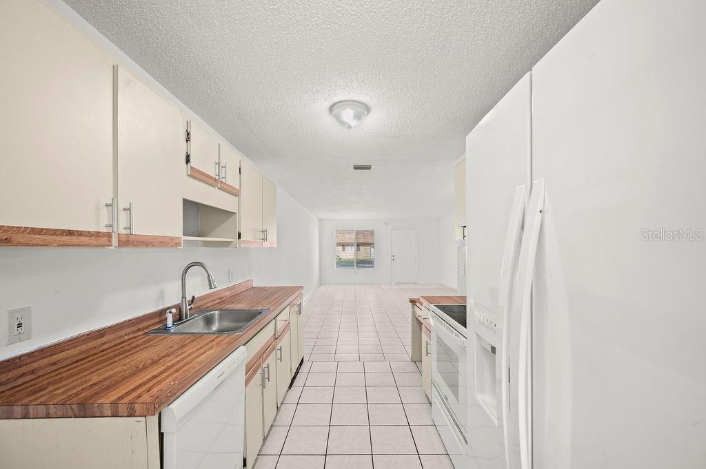 TAVARES ROSEWOOD CONDO - Residential