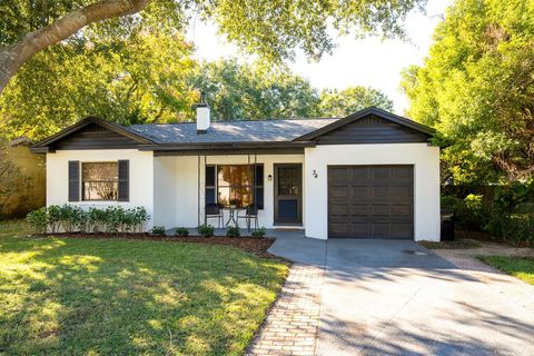 Photo of 34 Stymie Place, Orlando, FL 32804 (MLS # O6359433)