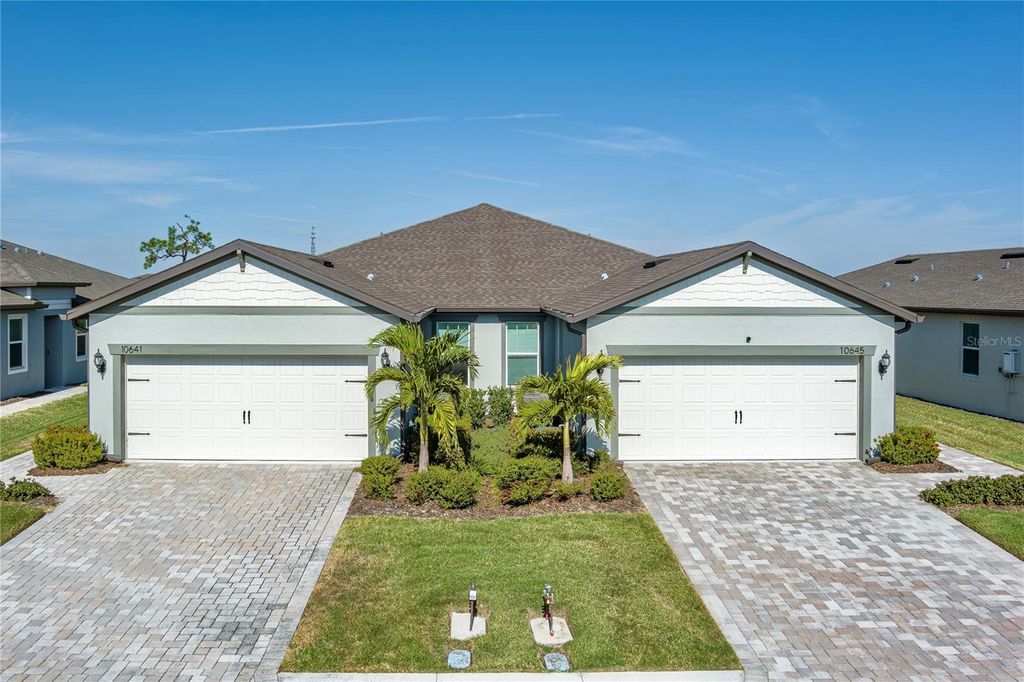 Photo of 10641 Spring Tide Way, Parrish, FL 34219 (MLS # A4673122)