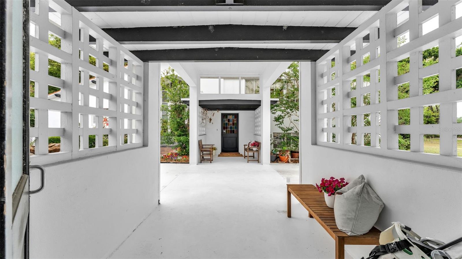 LONE PALM GOLF COURSE - Residential