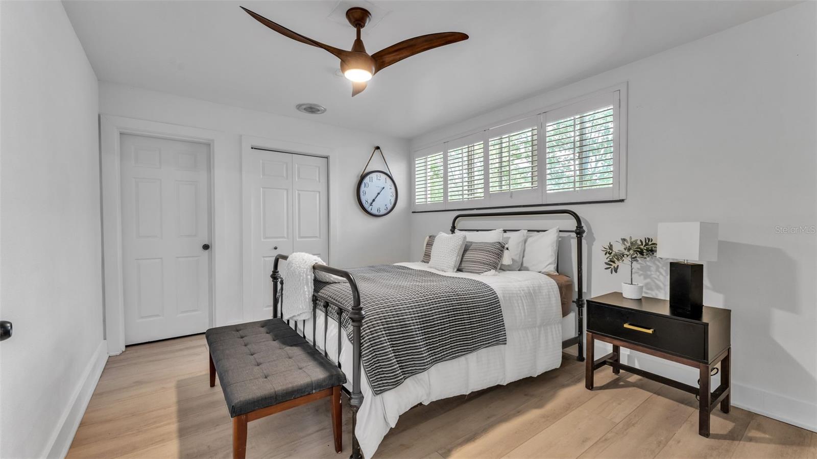 LONE PALM GOLF COURSE - Residential